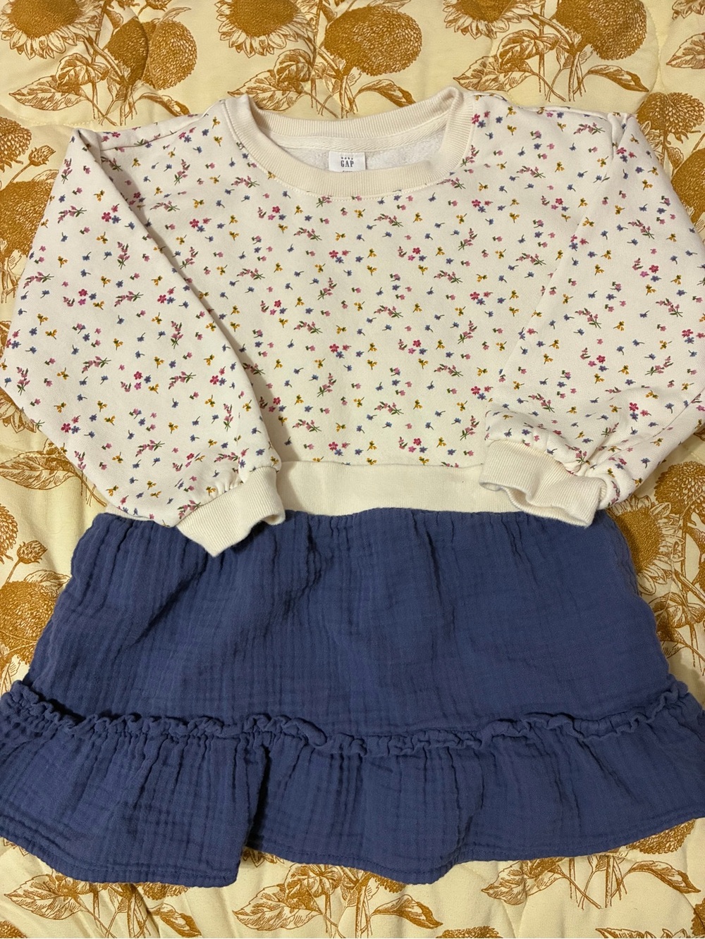 Baby gap size 4 dainty floral sweatshirt dress